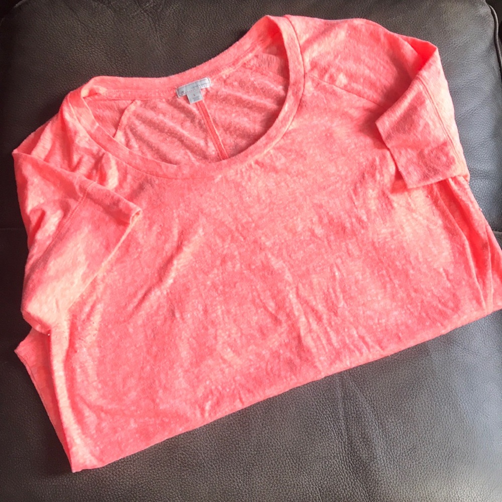 Gap Tee
